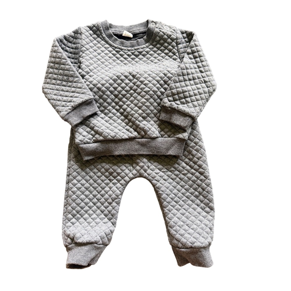 Gray Quilted 2 Piece Sweatshirt and Jogger Lounge Coordinated Set 6-9 Months